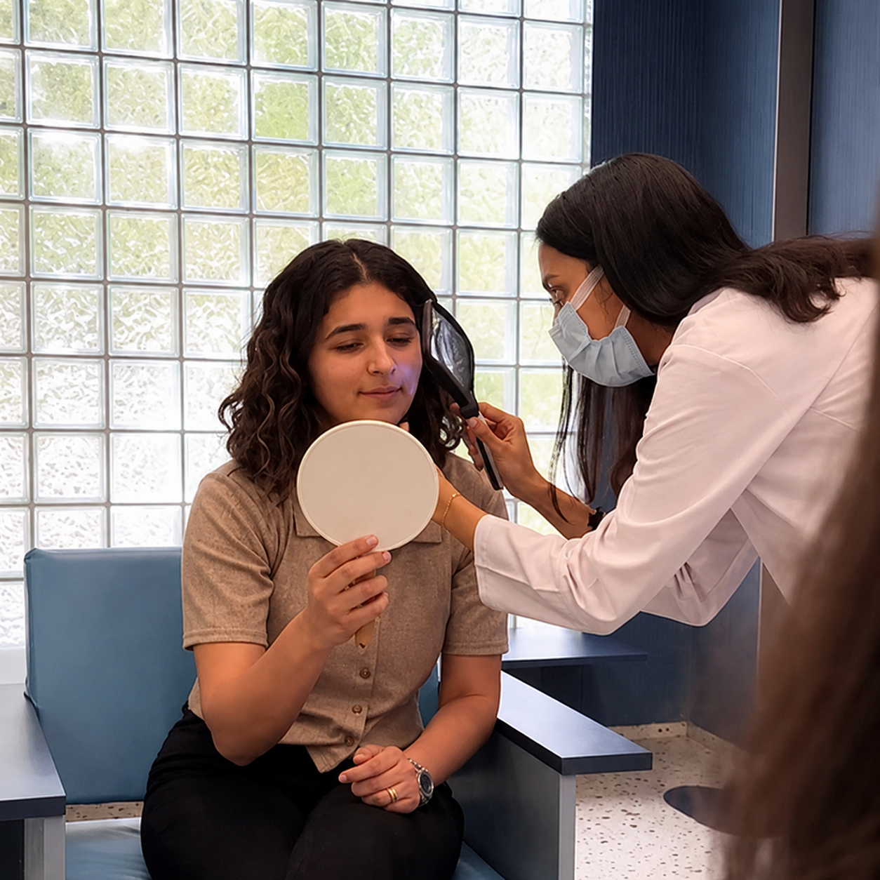 Pre-Treatment Consultation at Skinoq